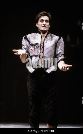 Hameth R Hamlet Roger Rees Past Productions | Hamlet | Royal Shakespeare