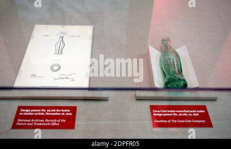 The original 1915 bottle prototype and design patent are on display through the month of July in the West Rotunda Gallery on the occasion of the 100th anniversary of the Coca-Cola Bottle at the National Archives in Washington, DC, USA, July 8, 2015. Photo by Olivier Douliery/ABACAPRESS.COM Stock Photo