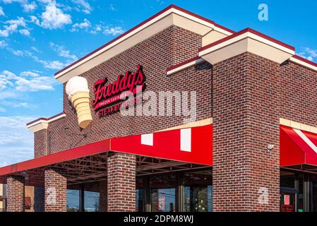 Freddy's Frozen Custard & Steakburgers restaurant in Snellville, Georgia. (USA) Stock Photo