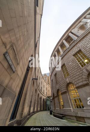 Library Walk, Manchester, behind Manchester Central Library off Mount Street, with Town Hall extension to the left. England, UK Stock Photo