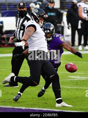 Baltimore Ravens running back Justice Hill (43) warms up before an