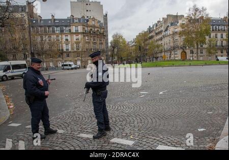Paris' empty streets due to traffic restrictions for COP 21 summit in Paris, France, on Novembre 29, 2015. Photo by Christophe Geyres/ABACAPRESS.COM Stock Photo