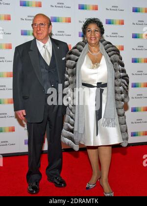 Clive Davis and Aretha Franklin arrive for the formal Artist's Dinner honoring the recipients of the 38th Annual Kennedy Center Honors hosted by United States Secretary of State John F. Kerry at the U.S. Department of State in Washington, DC, USA, on Saturday, December 5, 2015. The 2015 honorees are: singer-songwriter Carole King, filmmaker George Lucas, actress and singer Rita Moreno, conductor Seiji Ozawa, and actress and Broadway star Cicely Tyson. Photo by Ron Sachs/Pool/ABACAPRESS.COM Stock Photo