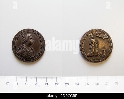 Subject: Charlotte Mecklenburg-Strelitz, 1744–1818, Mint: Unknown, Engraver: Johann Lorenz Natter, German, 1705–1763, Coronation of Queen Charlotte, Bronze, 13.11 g, 12:00, 34 mm, Made in England, British, 18th century, Numismatics Stock Photo