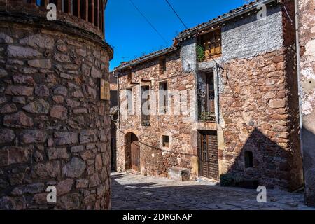 Streets of the beautiful medieval village of Mura, in the Bages county, Catalonia, Spain. Mura is inside the Natural Park of Sant Llorenç del Munt. Stock Photo