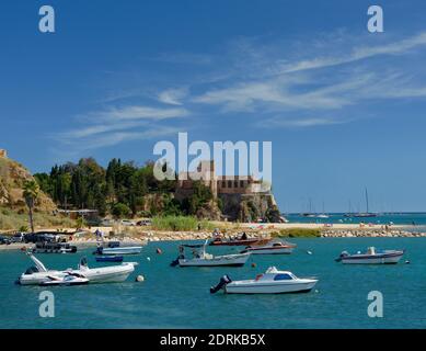 Portugal, the Algarve, Ferragudo, the Forte Sao Joao on the Arade estuary Stock Photo