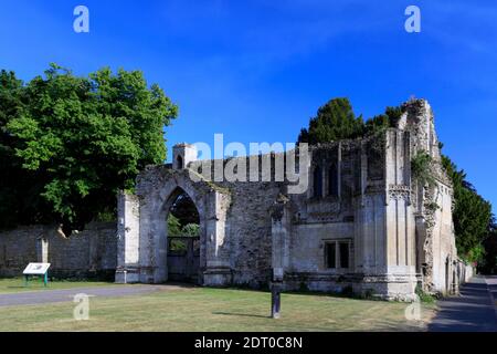 Summer view of Ramsey Abbey Gatehouse, Ramsey town, Huntingdonshire, Cambridgeshire, England Stock Photo