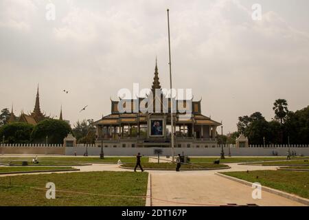 KHM - MONUMENTS DE PHNOM PENH Palais Royal de Phnom Penh. KHM - MONUMENTS OF PHNOM PENH Royal Palace of Phnom Penh. Stock Photo