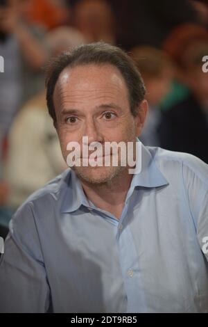 Marc Levy at the taping of Vivement Dimanche in Paris, France, March 19, 2014. Photo by Max Colin/ABACAPRESS.COM