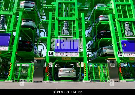 Multi level open space car parking Stock Photo - Alamy