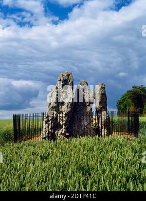 View NW of the Whispering Knights portal dolmen, Oxfordshire, UK: the limestone slabs are the remains of a Neolithic burial chamber minus the capstone Stock Photo