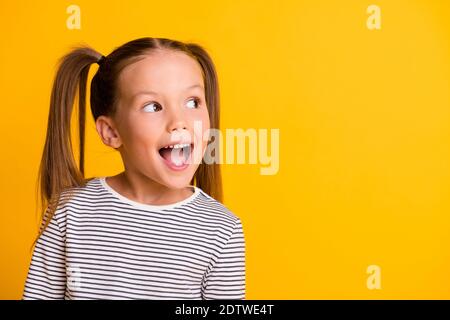 Excited kids face. Amazed expression, cheerful and glad. Amazed child with  open mouth on yellow background, surprise Stock Photo - Alamy