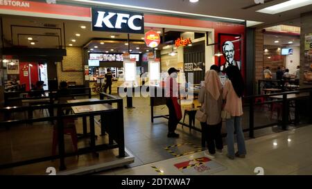 RAwang, Selangor, Malaysia, 23rd December 2020 - The atmosphere in the mall with less visitors during the covid-19 pandemic season. Stock Photo