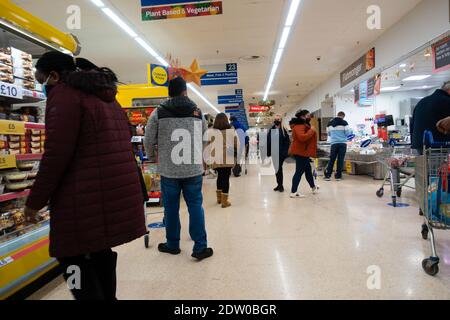 Ashford, Kent, UK. 22nd Dec, 2020. Shoppers hit the supermarket in Ashford, Kent with some products running low. Last minute shopping. Photo Credit: PAL Media/Alamy Live News Stock Photo