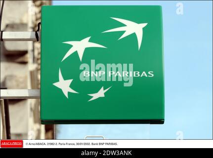 © Arno/ABACA. 31982-2. Paris-France, 30/01/2002. Bank BNP PARIBAS. Stock Photo