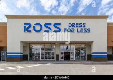 tienda ross dress FOR LESS - Updated July 2026 - 12 Photos - 4939 W North Ave, Chicago, Illinois - Women's Clothing - Phone Number Ross dress for less storefront