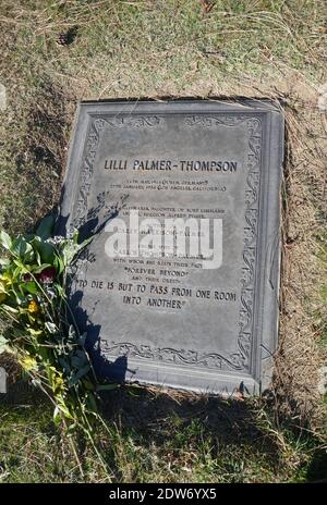 Glendale, California, USA 21st December 2020 A general view of atmosphere of actress Lilli Palmer's Grave and where husband actor Rex Harrison ashes were scattered at Forest Lawn Memorial Park on December 21, 2020 in Glendale, California, USA. Photo by Barry King/Alamy Stock Photo Stock Photo