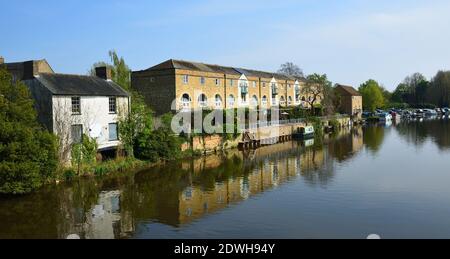 St Neots  Great Ouse riverside properties on a sunny day Stock Photo