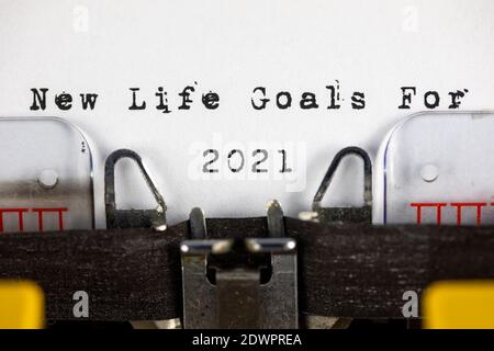 New life goals for 2021 written on an old typewriter Stock Photo