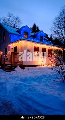 Woodstock, NY. Colonial home decorated for Christmas Stock Photo