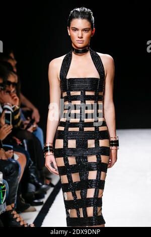 Kendall Jenner displays a creation for Balmain Spring Summer 2015 Ready To Wear collection show in Paris France on September 25 2014. Photo by Alain Gil Gonzalez ABACAPRESS.COM Stock Photo Alamy