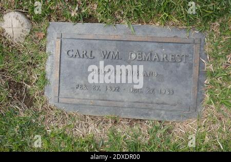 Glendale, California, USA 23rd December 2020 A general view of atmosphere of actor William Demarest's Grave in Sunrise Slope Section at Forest Lawn Memorial Park on December 23, 2020 in Glendale, California, USA. Photo by Barry King/Alamy Stock Photo Stock Photo