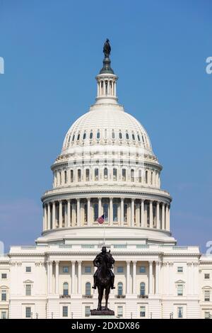USA, Washington DC, United States Capitol and Ulysses S. Grant Memorial Stock Photo