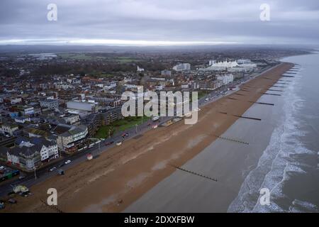 Aerial view looking eastwards from Bognor Regis seafront along the beach towards Butlins. Stock Photo