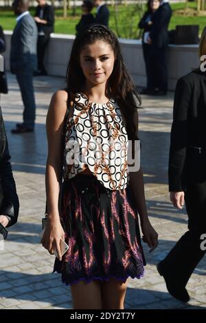 Selena Gomez arriving at the Louis Vuitton Series 3 exhibition launch, the  Strand, London.. Photo credit should read: Doug Peters EMPICS Entertainment  Stock Photo - Alamy