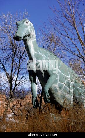 Hadrosaurs Anatosaurus, Bipedal Duck-billed Dinosaurs Hadrosaurs of the Late ...