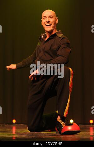 Warren Zavatta EXCLUSIVE - Warren Zavatta performing at the opening of 'Rire En Montagne'  Festival in Puy-Saint-Vincent, France, on January 13, 2013. Photo by Aurore  Marechal/ABACAPRESS.COM Stock Photo - Alamy