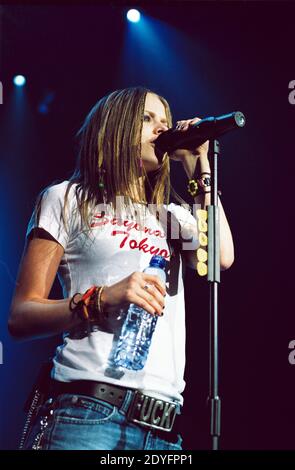 Avril Lavigne in concert at the Brixton Academy in London, UK. 25th March 2003. Stock Photo