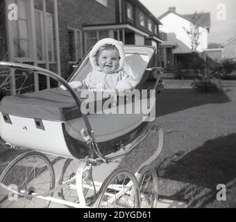 Baby carriage 1970s hi res stock photography and images Alamy