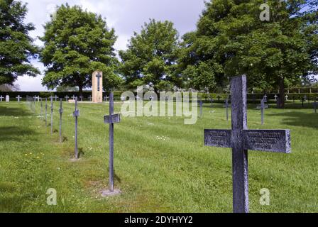 German WW1 soldier graves marked by iron crosses at Bray sur Somme Deutscher Soldatenfriedhof (German soldier cemetery) Bray sur Somme, France. Stock Photo