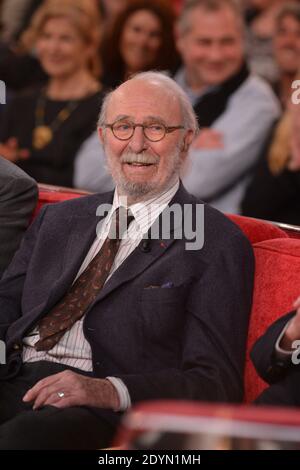 Jean-Pierre Marielle lors de l'enregistrement de l'emission Vivement Dimanche, Paris, France, le 10 avril 2013. Photo Max Colin/ABACAPRESS.COM Stock Photo