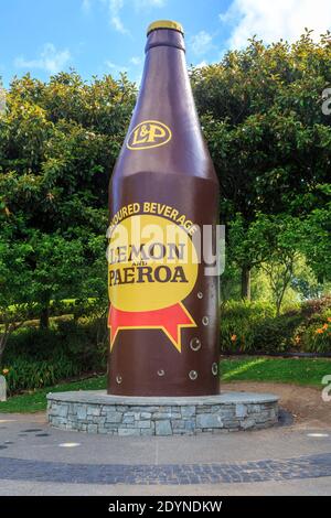 The giant Lemon & Paeroa bottle in Paeroa, New Zealand. A tourist attraction and a tribute to the soft drink that put the town on the map Stock Photo