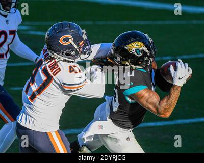 Jacksonville, FL, USA. 27th Dec, 2020. Chicago Bears quarterback Mitchell  Trubisky (10) during 1st half NFL football game between the Chicago Bears  and the Jacksonville Jaguars at TIAA Bank Field in Jacksonville