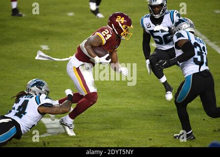 Landover, United States. 27th Dec, 2020. Washington Football Team  quarterback Dwayne Haskins (7) passes against the Carolina Panthers in the  second quarter at FedEx Field in Landover, Maryland on Sunday, December 27