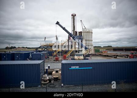 General view of the controversial shale gas and oil exploration site run by American oil company Hess Corporation, near La Ferte-sous-Jouarre, France on September 22, 2013. In 2009, the so-called 'Chateau-Thierry' licence allowed the exploration in the southern part of departement Aisne. Green and anti-fracking groups denounce the exploration. Photo by Nicolas Messyasz/ABACAPRESS.COM Stock Photo