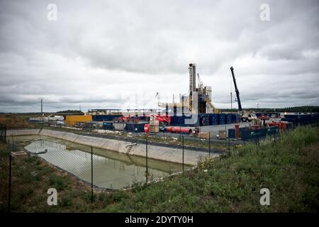 General view of the controversial shale gas and oil exploration site run by American oil company Hess Corporation, near La Ferte-sous-Jouarre, France on September 22, 2013. In 2009, the so-called 'Chateau-Thierry' licence allowed the exploration in the southern part of departement Aisne. Green and anti-fracking groups denounce the exploration. Photo by Nicolas Messyasz/ABACAPRESS.COM Stock Photo