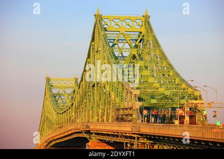 Canada, Quebec, Montreal,  Jacques-Cartier Bridge, Stock Photo