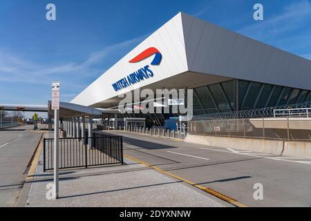 Jfk terminal 7 hi res stock photography and images Alamy