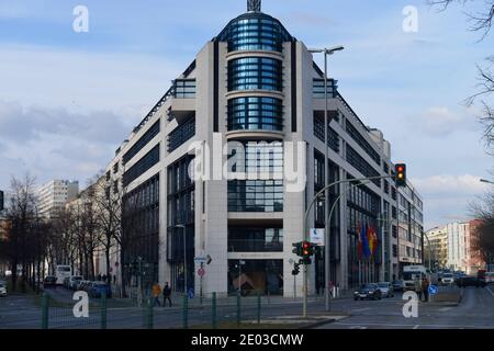 Willy-Brandt-Haus, Stresemannstrasse, Kreuzberg, Mitte, Berlin, Deutschland