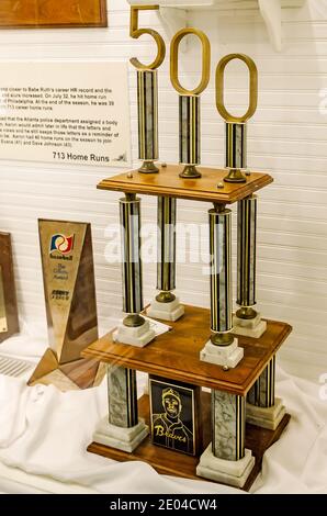 The Hank Aaron Childhood Home and Museum displays memorabilia fromthe  baseball player's life, Aug. 23, 2017, in Mobile., Alabama. Aaron, a native  of M Stock Photo - Alamy