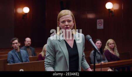 Iliza Shlesinger, Ellen Burstyn, Sarah Snook, Pieces of a Woman (2020)  Credit: Benjamin Loeb / Netflix / The Hollywood Archive Stock Photo - Alamy