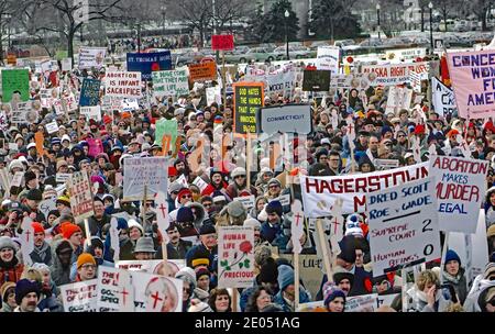 Washington, DC. USA, January 22, 1985Thousands of attendees fron all over the United States gather on the Washington Monument grounds with their signs and banners during the Annual Right To Life March Credit: Mark Reinstein/MediaPunch Stock Photo