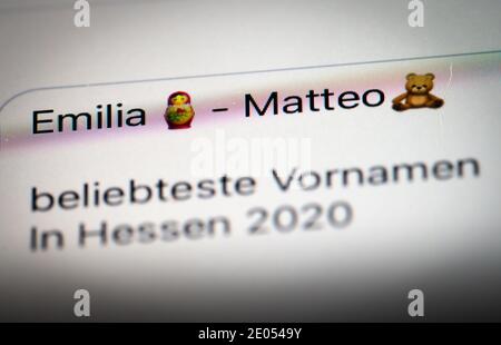 ILLUSTRATION - 29 December 2020, Hessen, Frankfurt/Main: The names Emilia and Matteo can be seen on the display of a mobile phone. They are the most popular first names for girls and boys in Hesse in 2020, as determined by the North German first name expert Knud Bielefeld, who publishes statistics on this every year. Photo: Frank Rumpenhorst/dpa