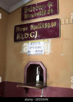 Pics show: Old cinema in Sri Lanka.Regal cinema in Negombo which is 90 years old and one of the oldest in Sri Lanka.  The cinema still employs two ful Stock Photo