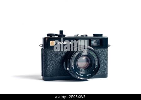 Yashica electro 35 cc hi-res stock photography and images - Alamy