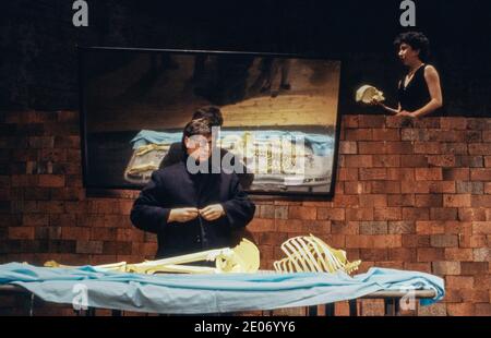 Robert Lepage, Marie Brassard in POLYGRAPH at the Almeida Theatre, London N1  22/02/1989  written by Robert Lepage & Marie Brassard  designed & directed by Robert Lepage Stock Photo
